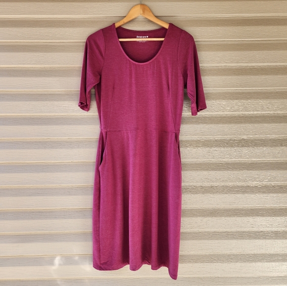 Betabrand Dresses & Skirts - Betabrand Mangenta dress